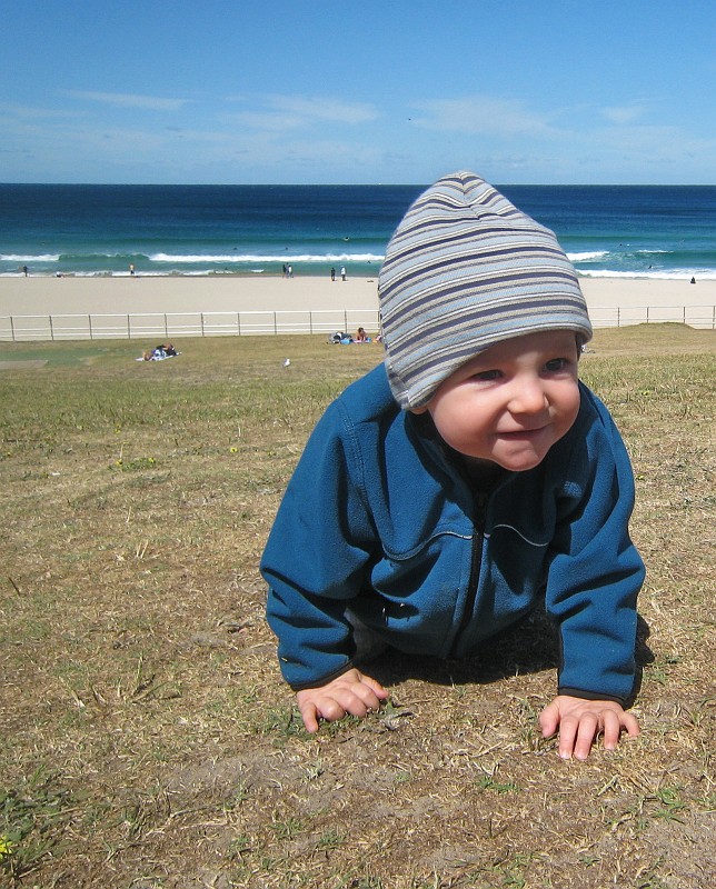 2009-11-06 22-06-18_3.jpg - findet auch Julian...und endlich ist es auch nicht mehr ganz so heiß!